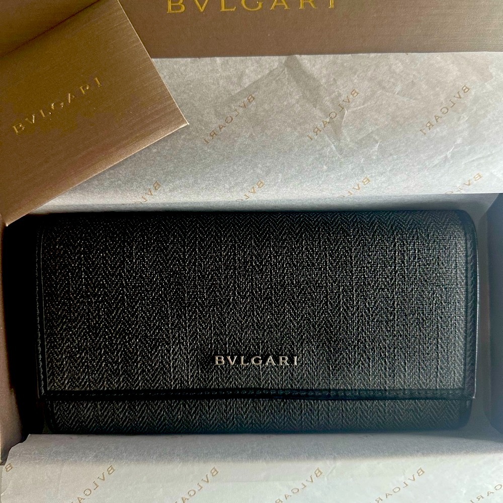 NEW!! NWT Bulgari Long Canvas & Leather Wallet w Bvlgari Logo Men/Women/Unisex